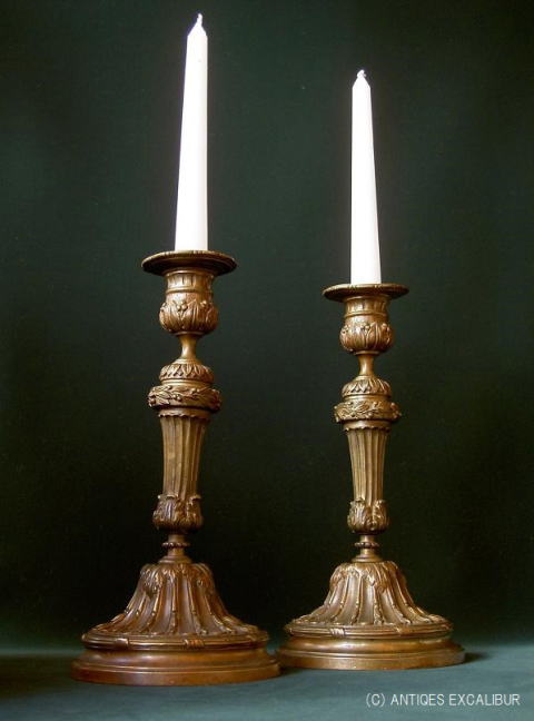 $B%-%c%s%I%k%[%k%@!<(B Candle holders (CH 16)