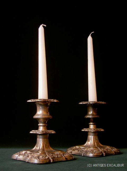 $B%-%c%s%I%k%[%k%@!<(B Candle holders (CH 21)