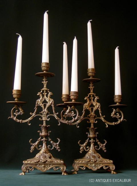 $B%-%c%s%I%k%[%k%@!<(B Candle holders (CH 8)